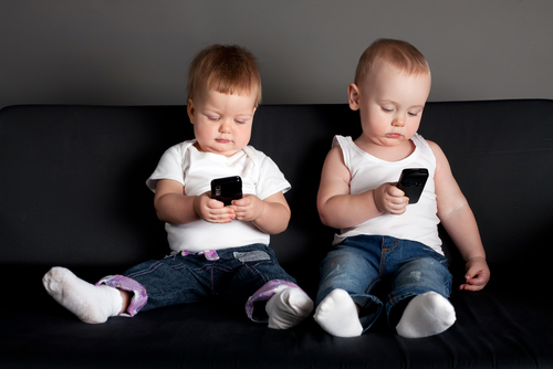 Habib Umar bin Hafidz menjawab :: Handphone untuk Anak ::